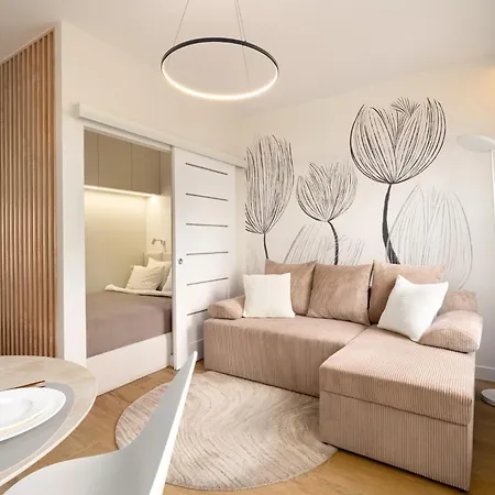 Golden -new Stylish In The Center- Rondo Daszynskiego- Gieldowa Apartment *