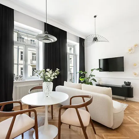 Wilcza With Mezzanine Apartment