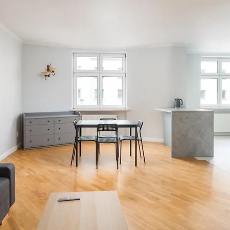 Zabkowska 2-bedroom *