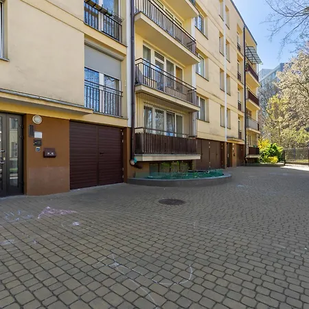 Humblebee Nest Muranow Apartment Warsaw