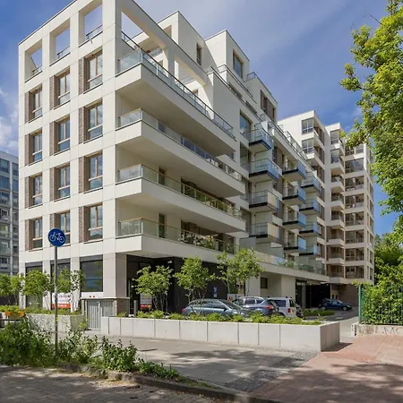 Appartement Deluxe Domaniewska With Ac By Renters Prestige *