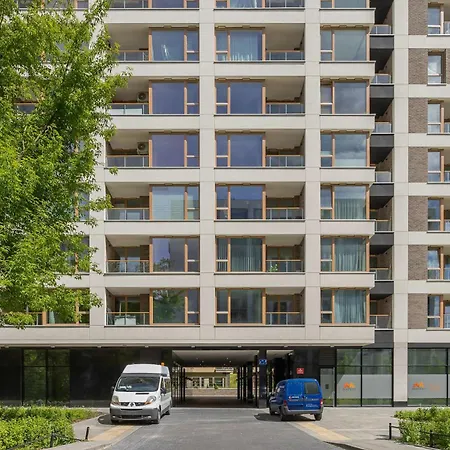 Deluxe Domaniewska With Ac By Renters Prestige * Varsovie