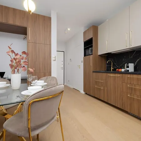 Appartement Deluxe Domaniewska With Ac By Renters Prestige *