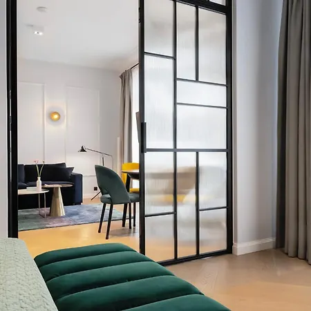 No.4 3* Warsaw