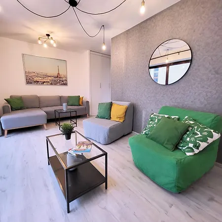 Apartment Bociania Airport *