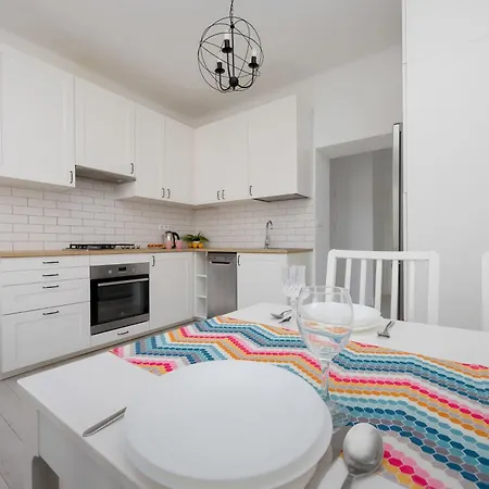 Chrzanowskiego 7 Bright Pet Friendly By Renters شقة