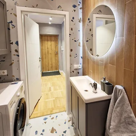 Zytnia 50 Wola Subway Apartament