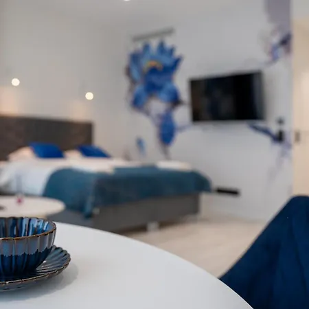 Towarowa Towers Residences