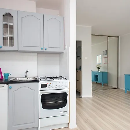 The Turquoise Studio Zelazna Apartment