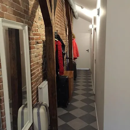 Rum i privatbostad Attic Place