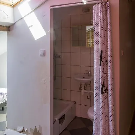 Attic Place Rum i privatbostad Warszawa