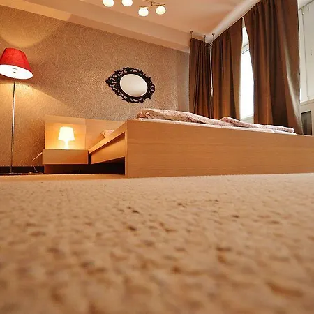 Apartment4you Plac Bankowy * Warsaw