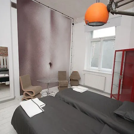 Lofthotel Sen Pszczoły Apartament *