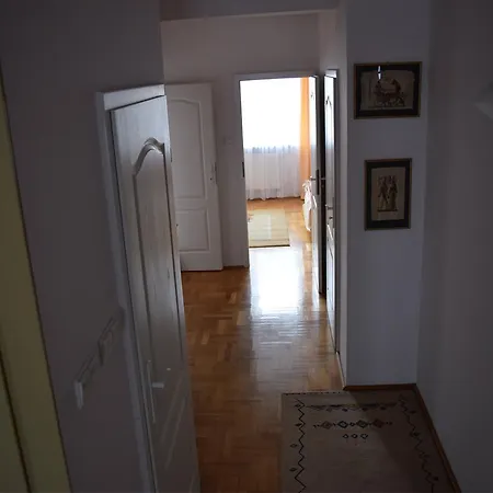 Dgm Apartment