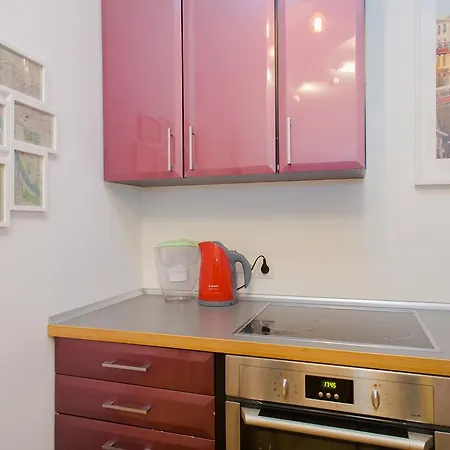 Apartment Wyzwolenia Studio For 3 *