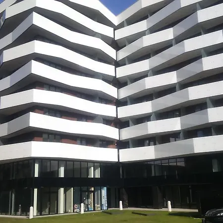 Manhattan Place Apartment Warsaw