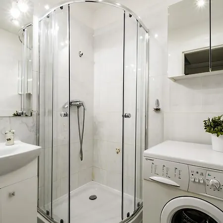 Apartament Senatorska Apartment *