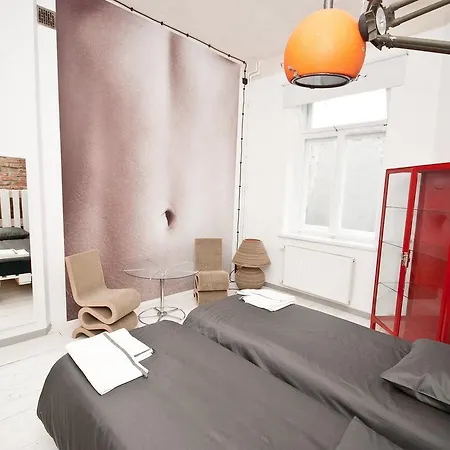 Lofthotel Sen Pszczoły Apartament *