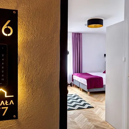 Smiala 77 Warsaw