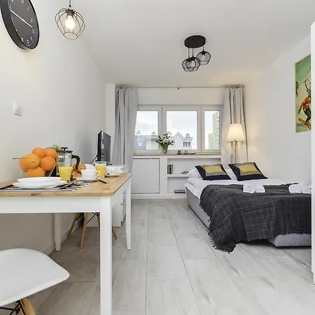 Rent Like - Jaktorowska 2 Warszawa
