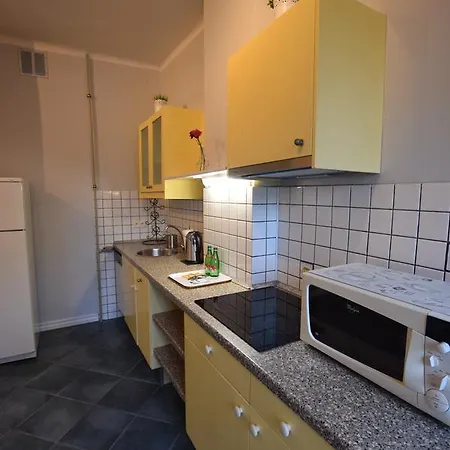 Elegant Promenade Apartment *