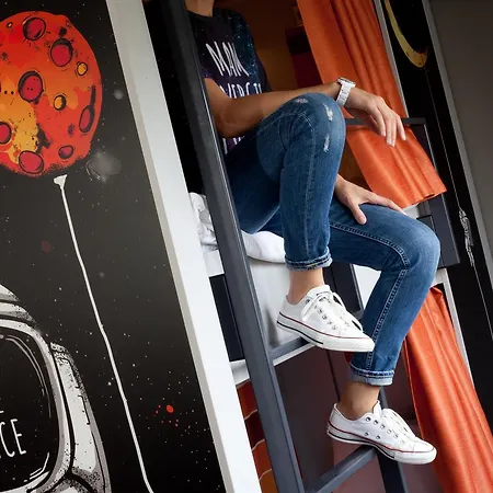 Myhostel - Centrum Хостел *