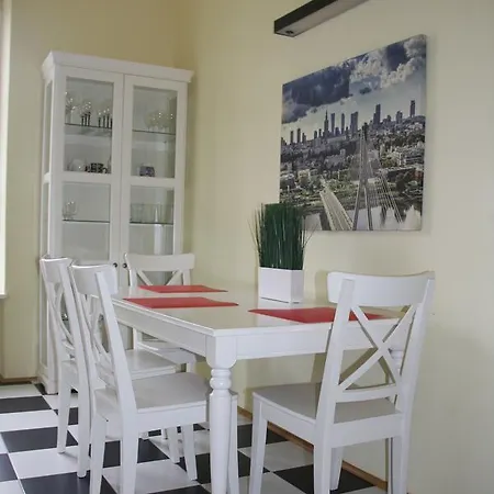 Bednarska Old Town Apartment