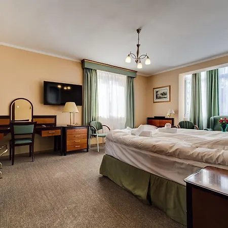 Plaza Bed & Breakfast