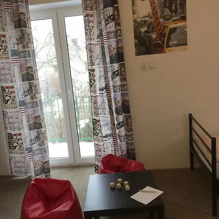 Hophop Hostel *