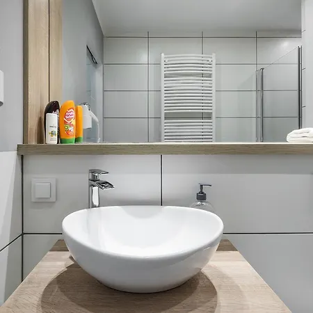 Executive Suites Moduo Apartment Warsaw