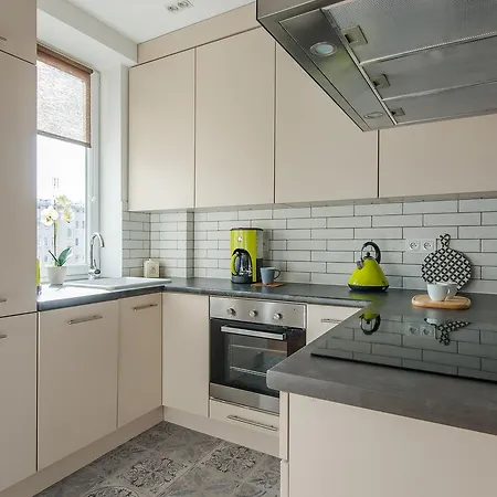 Apartment Chmielna 73 P&o Serviced *