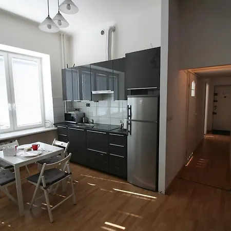 Aleje Jerozolimskie 101 Apartament *