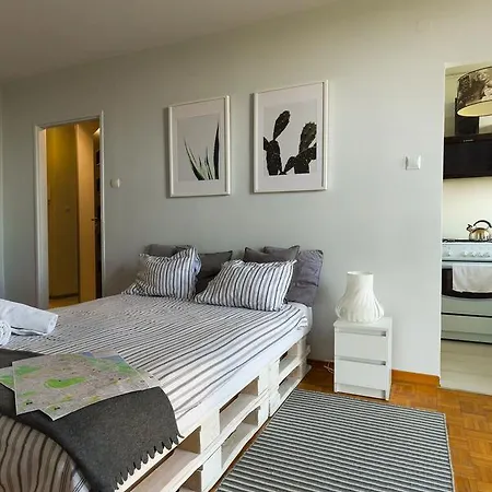 - Promyk Apartment *
