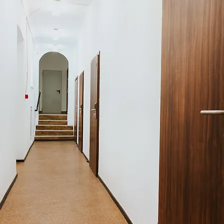 Erasmus Dorm Hostel *