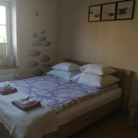Jeziorki 71 *