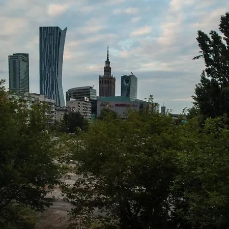 Chmielna 73c *