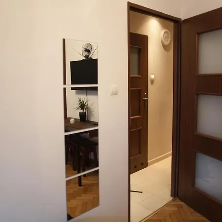 Chmielna 73c Apartament *