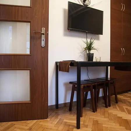 Chmielna 73c Warszawa