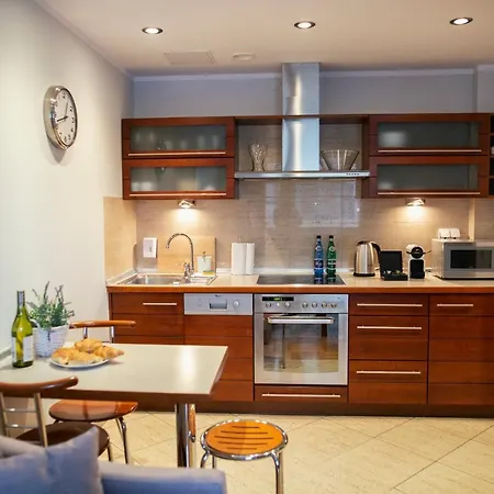 Grzybowska By Quality Apartment Warsaw