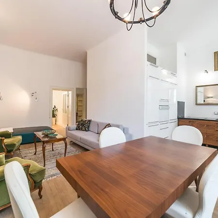 Apartment Unique Old Town Penthouse