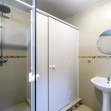 Krokodyl-stara Praga Hostel Warsaw