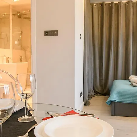 Rondo Onz Al. Jana Pawla Ii 26 Apartment Warsaw