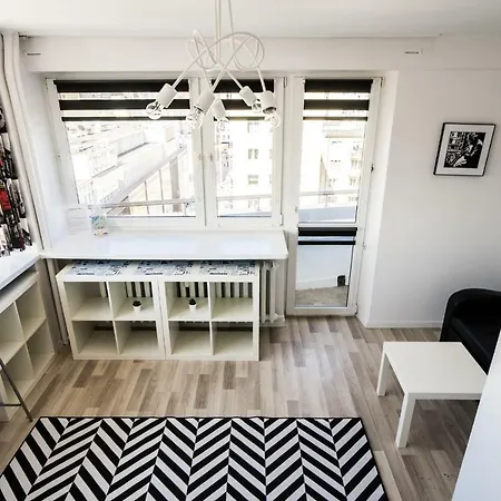Elegant Panoramic Apartment