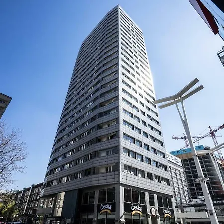 Elegant Panoramic Apartment Warsaw