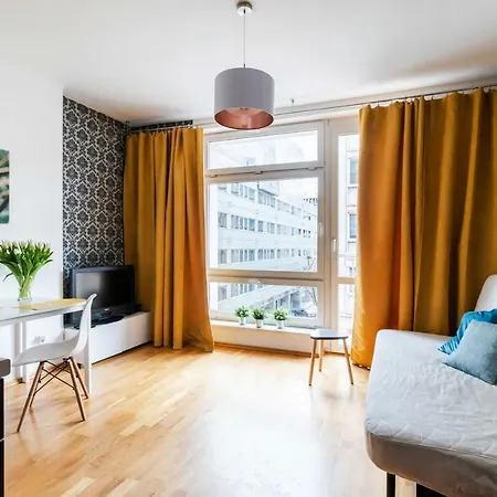 Korneysquare Centre Apartament *