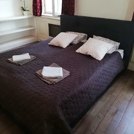 Castle Square Z Widokiem Na Plac Zamkowy I Zamek Krolewski Appartamento Varsavia