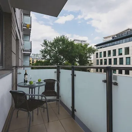 P&o Serviced Fabryczna Apartament