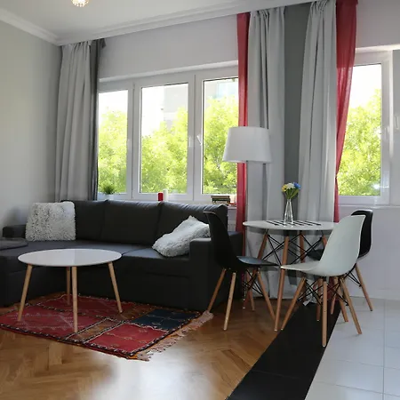 Apartment Aski Hoza Warsaw