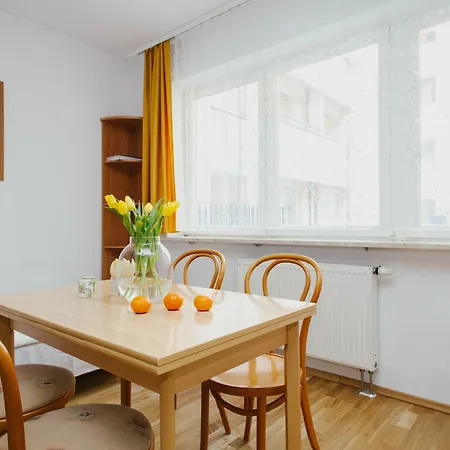 Apartment Krochmalna For 6 Warsaw