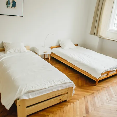 Niepodleglosci 245 - 2br By Homeprime *